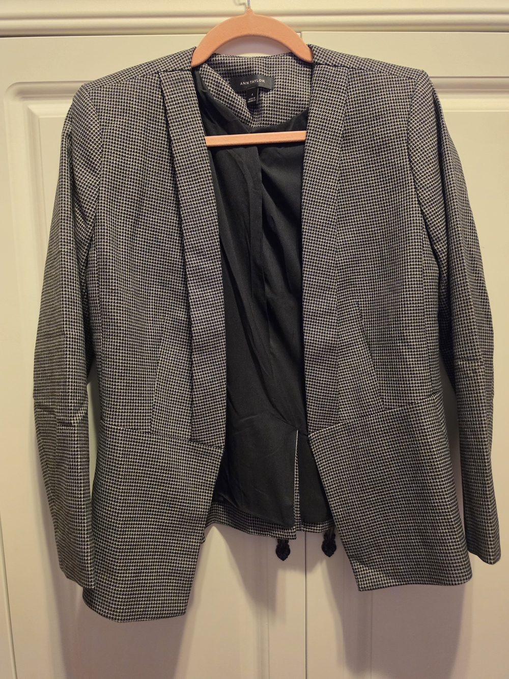 Ann Taylor Black and White Houndstooth Open-Front Blazer